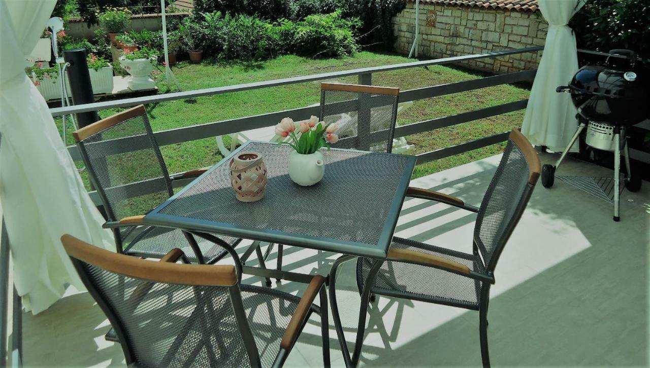 Apartment Apartmani Mirjana Valica *